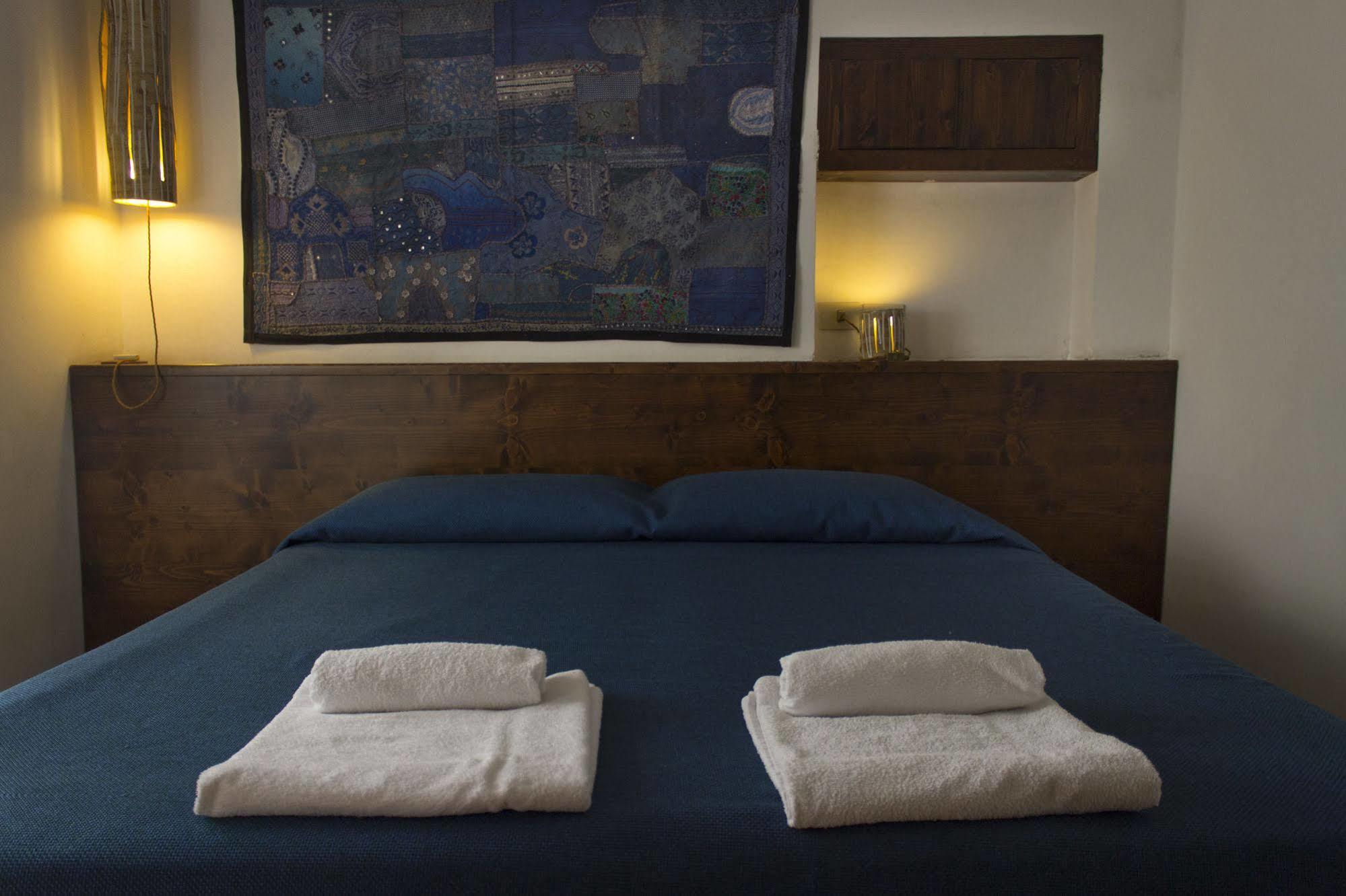 Dimora Dei Giganti Bed & Breakfast Napoli Exterior foto
